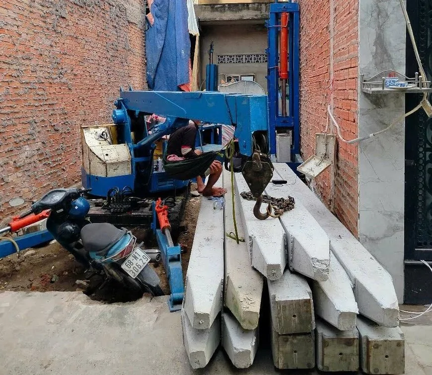 Liệu có thể ép cọc bê tông trong hẻm nhỏ không?
