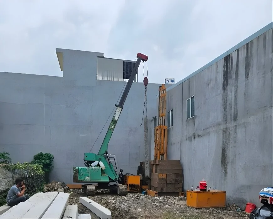 Điều kiện địa lý và môi trường làm việc