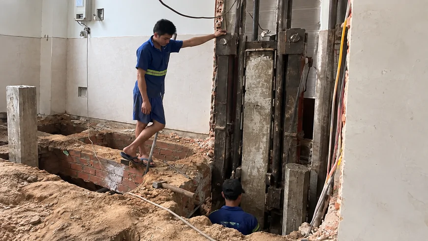 Gia cố móng nhà nâng tầng bằng phương pháp ép cọc bê tông