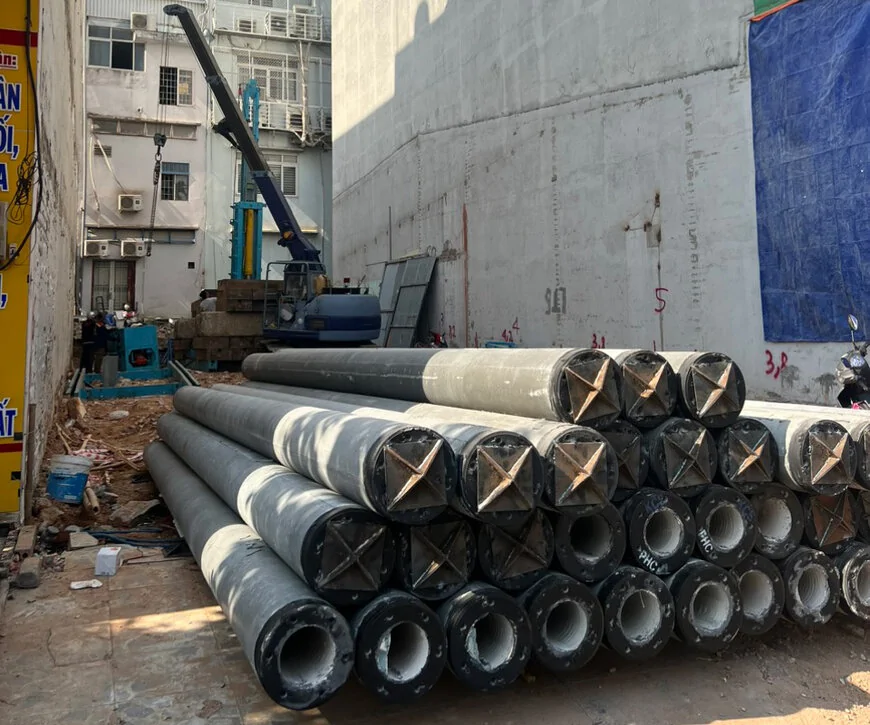 Cọc bị cong hoặc vênh trong quá trình thi công